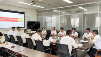 玉柴物流集團(tuán)黨委召開“黨旗引領(lǐng)，使命擔(dān)當(dāng)”基層黨支部新老書記交接座談會(huì)